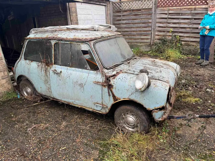 1960 Austin 7 Mini: front three-quarter view, as found